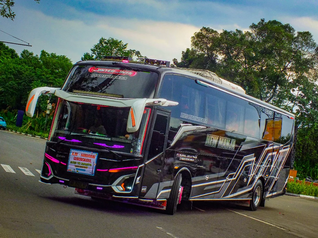 PO NEW MANJA Bus